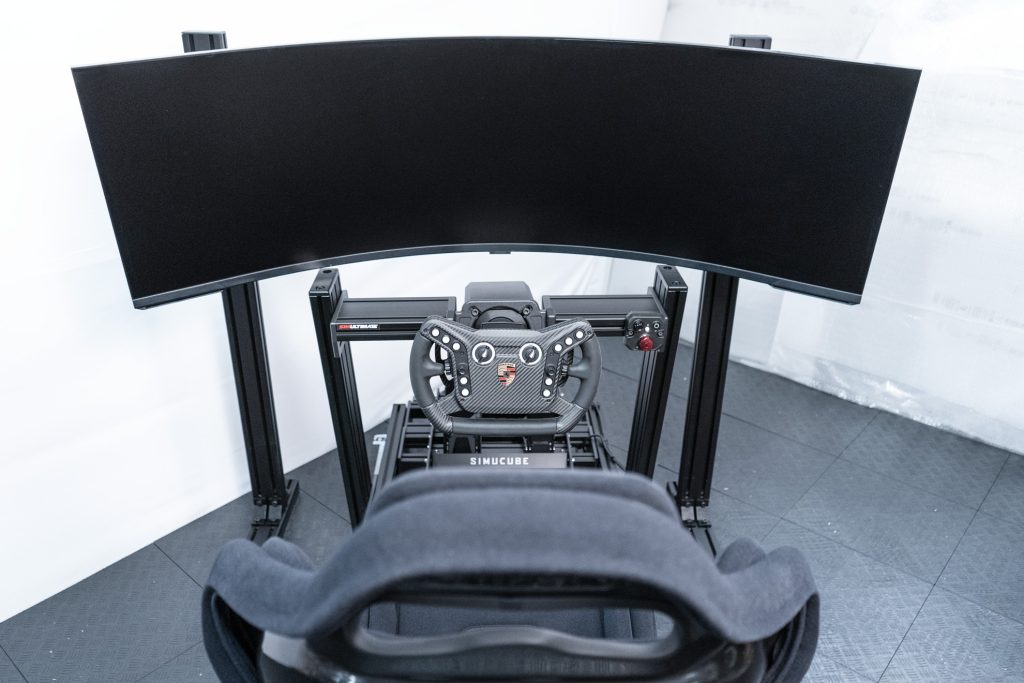 High-End GT Ready2Race Simulator - 3