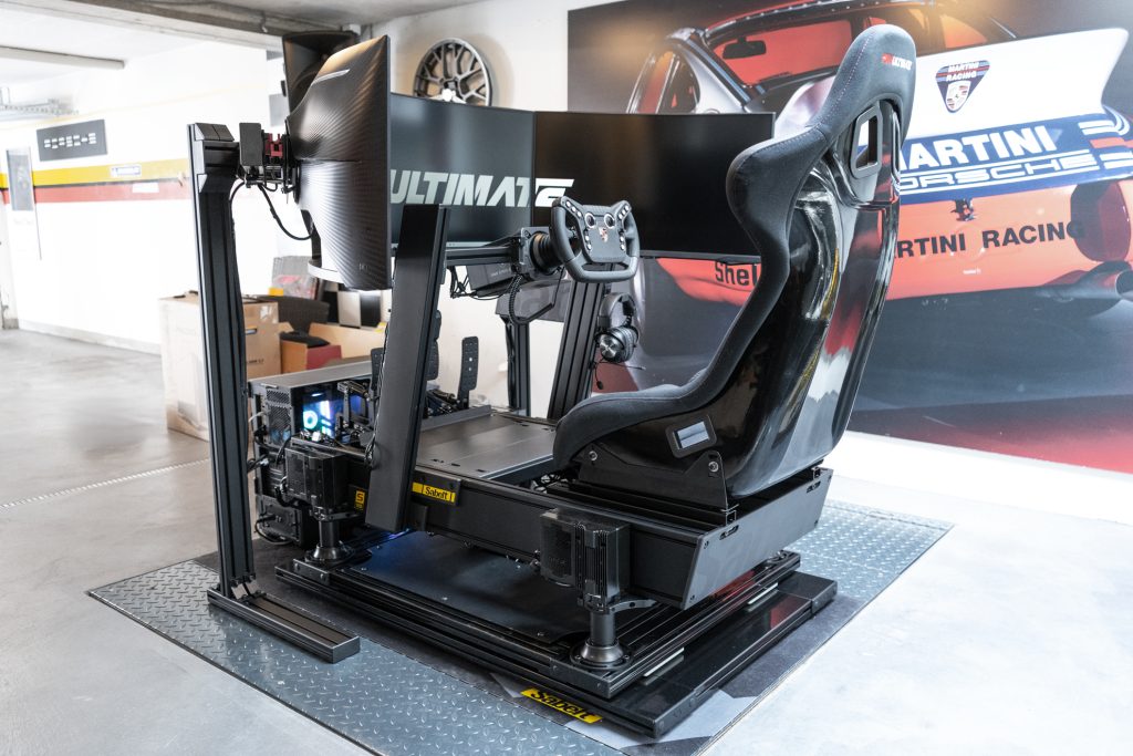 High-End GT 5‑DOF Motion Ready2Race Simulator - 7
